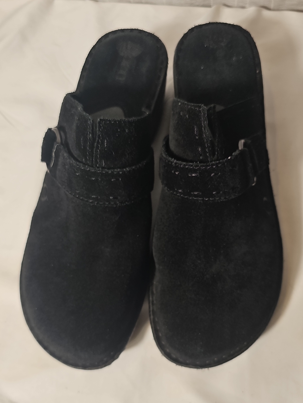 Born Womrn's Black Suede Slip-On Clogs with Buckle Strap. Sz 10